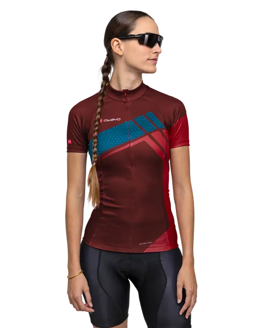  Modellen er 175 cm høy og har på seg størrelse S3