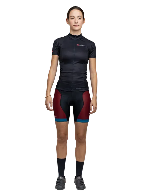  Modellen er 175 cm høy og har på seg størrelse S3