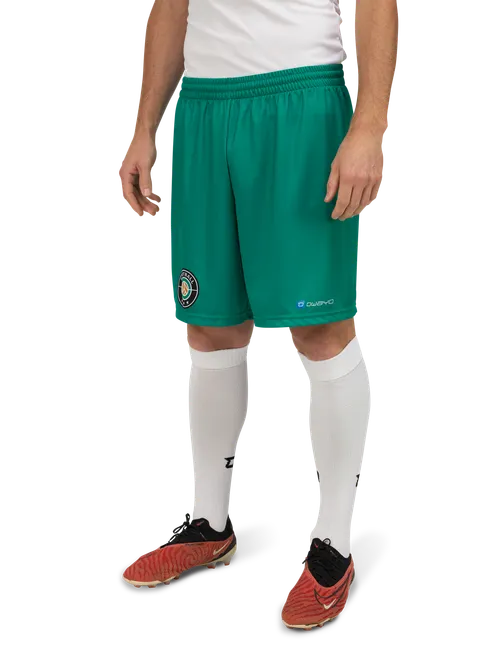  Modellen er 176 cm høy og har på seg størrelse 4