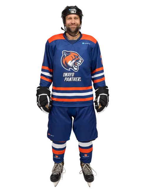  Modellen er 175 cm høy og har på seg størrelse L