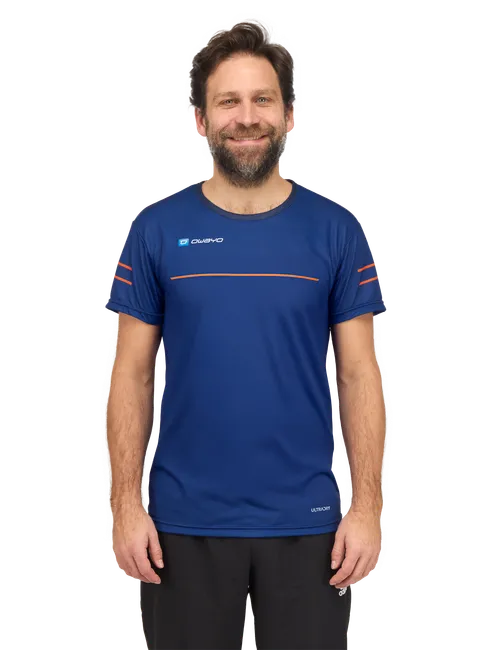  Modellen er 175 cm høy og har på seg størrelse 6